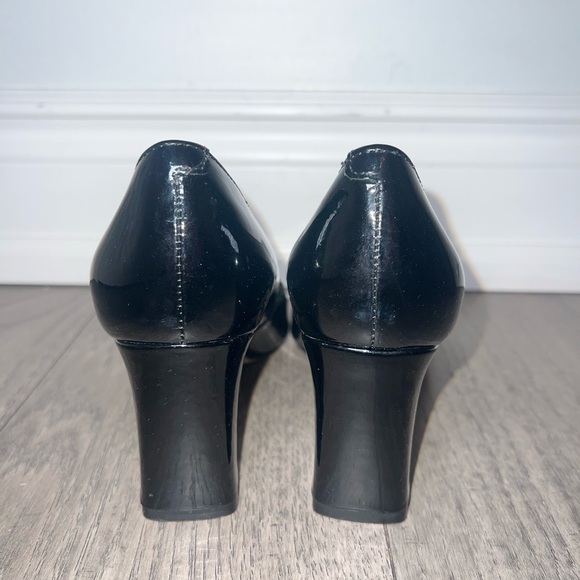 Marc Fisher Black Block Heel Pumps - Picture 6 of 6